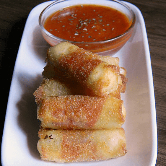 Pepperoni Pizza Cheesesticks